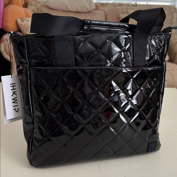 IHKWIP Quilted Carry Your Confidence Anti-Theft Tote Patent Black NWT - Picture 4 of 15